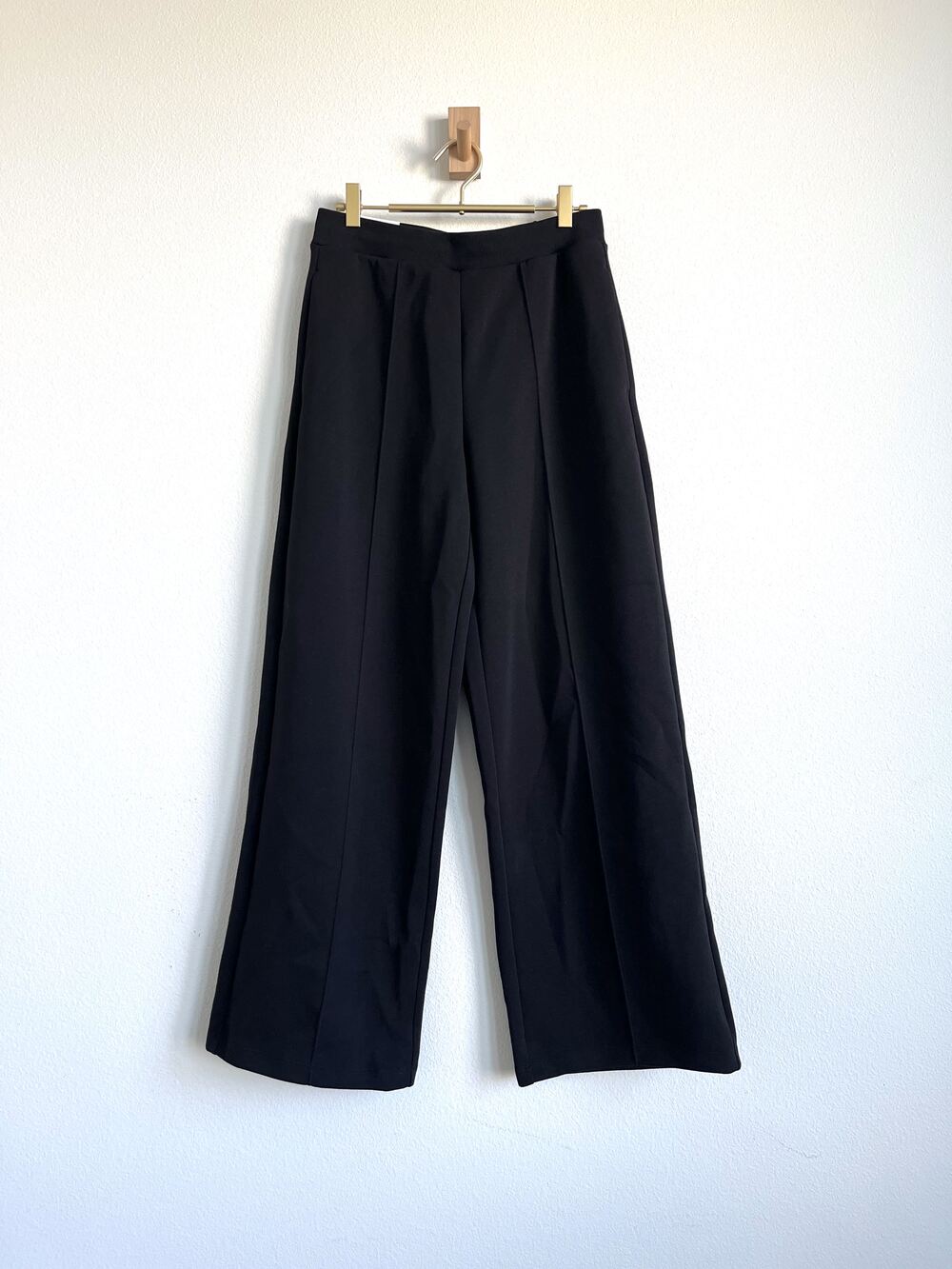 UNIQLO:C Sweat Straight Clean Girl Minimalist Pintuck Pants Clare Waight Keller